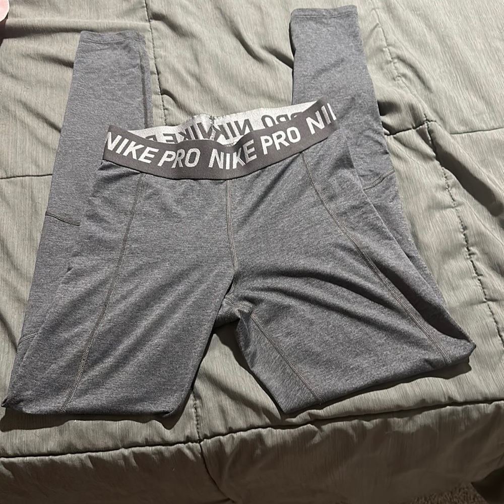 Nike pro leggings